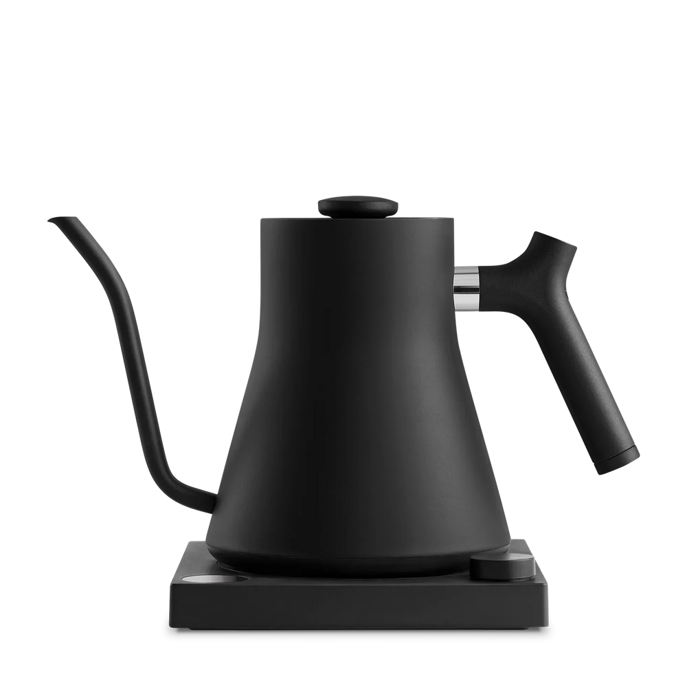 Fellow Stagg EKG — Negro mate Hervidor eléctrico Fellow Stagg EKG negro mate con cuello de ganso y base con perilla
